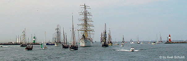 Einlaufen der Segelschiffe bei der Hanse Sail 2009